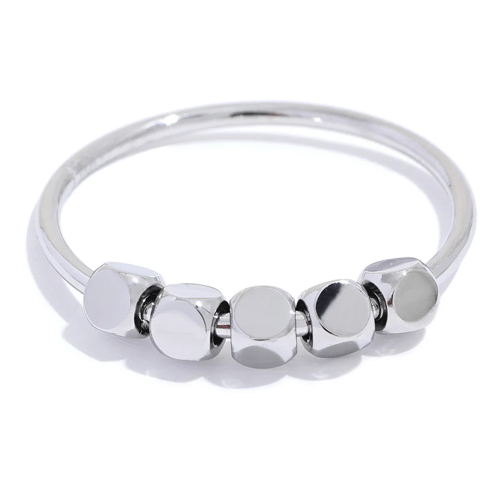 Isalene  Ring Silver / 6 Geo Bead Ring