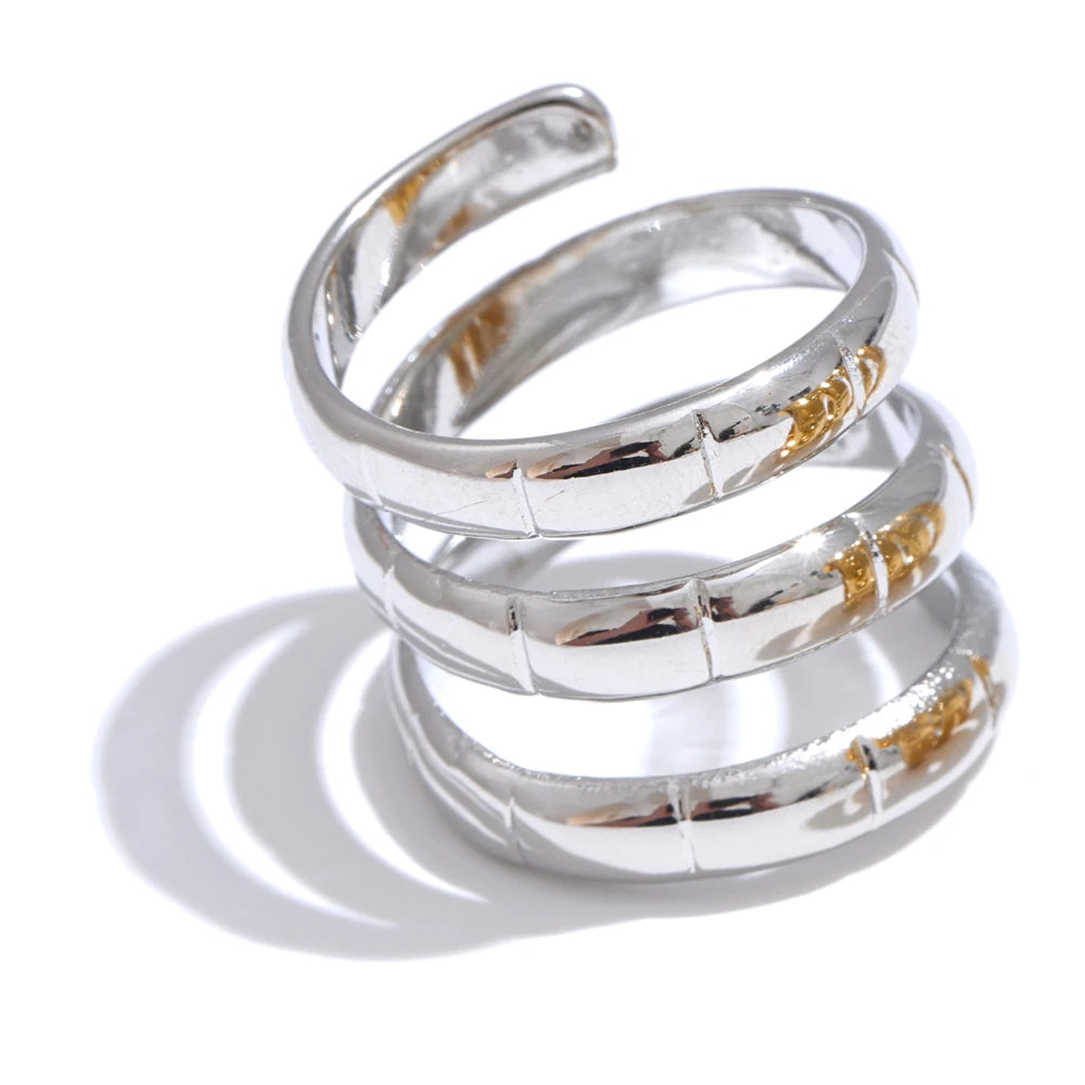 Isalene  Ring Silver / 6 Triple Arc Band Ring