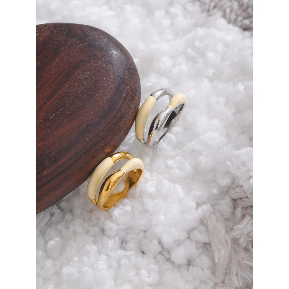 Isalene  Ring Soft Curve Enamel Ring