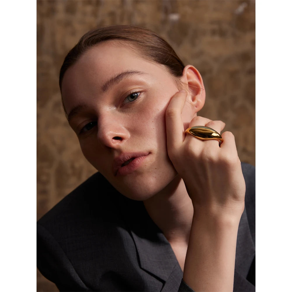 Isalene  Ring Solene Sculptural Ring