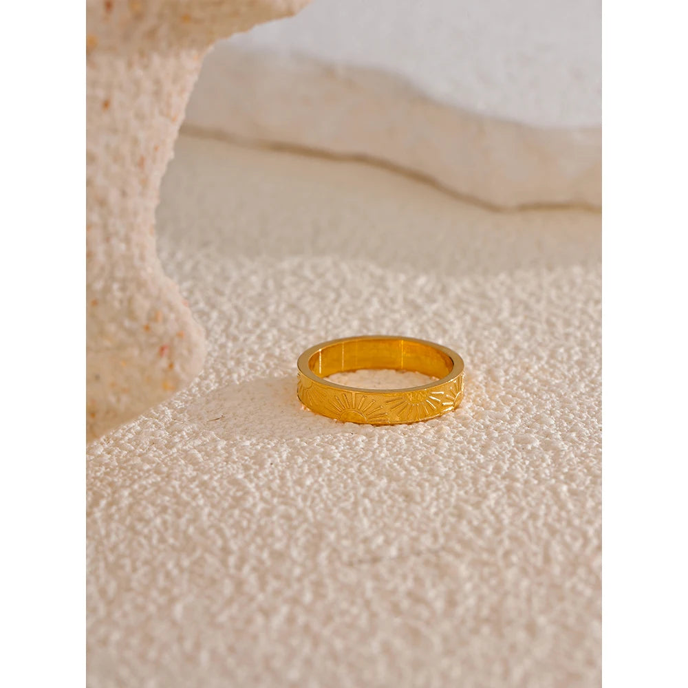 Isalene  Ring Solstice Sun Band