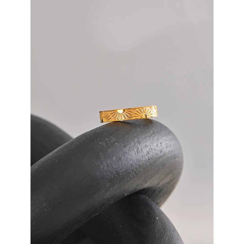 Isalene  Ring Solstice Sun Band
