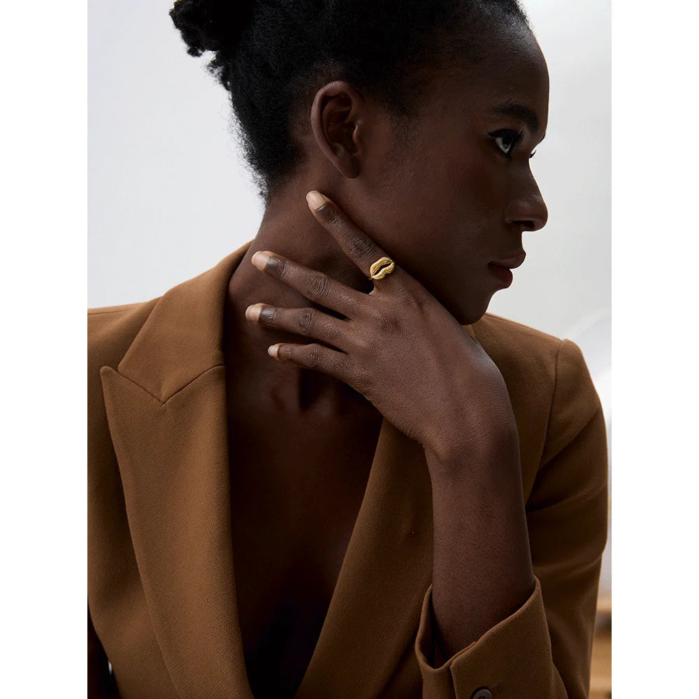 Isalene  Ring Soraya Lips Statement Ring